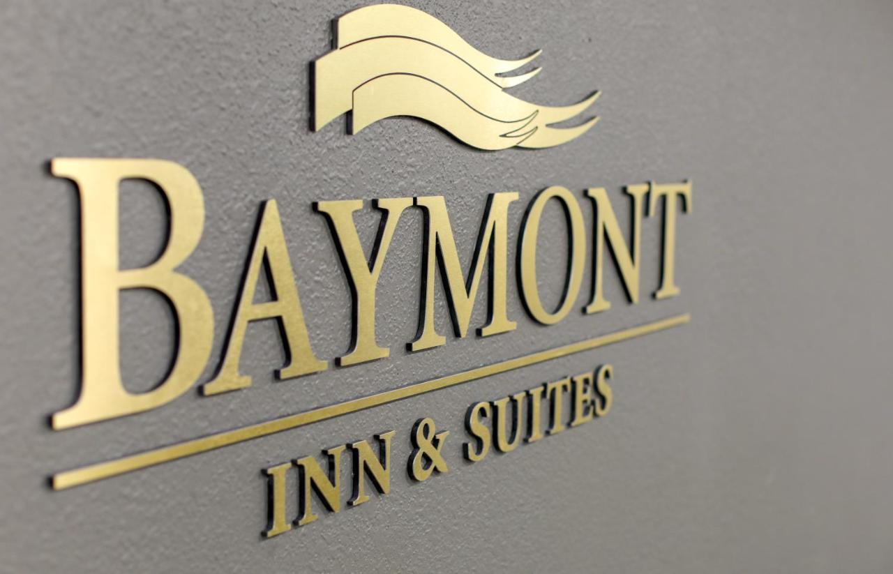 Baymont By Wyndham Ferndale/Royal Oak Hotell Exteriör bild